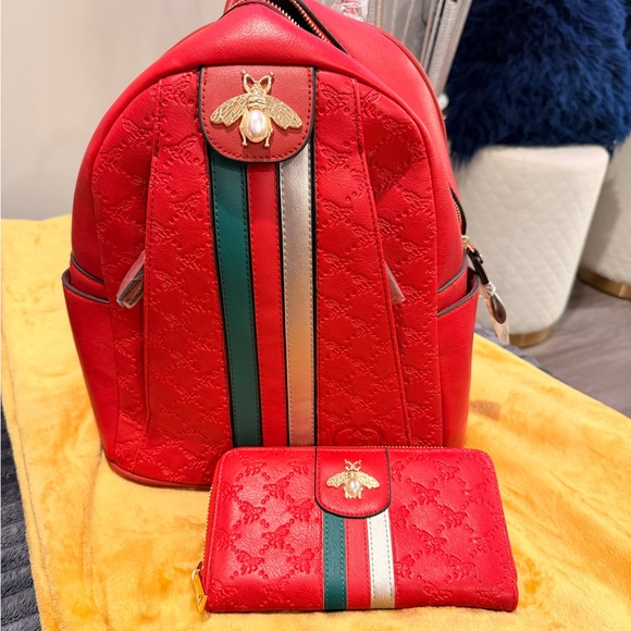 black leather backpack buckle Buckled Mini – OMNIA top backpack form Crossed Color:Black Leather Saffiano Meal Management Quechua MH100 35L Hiking